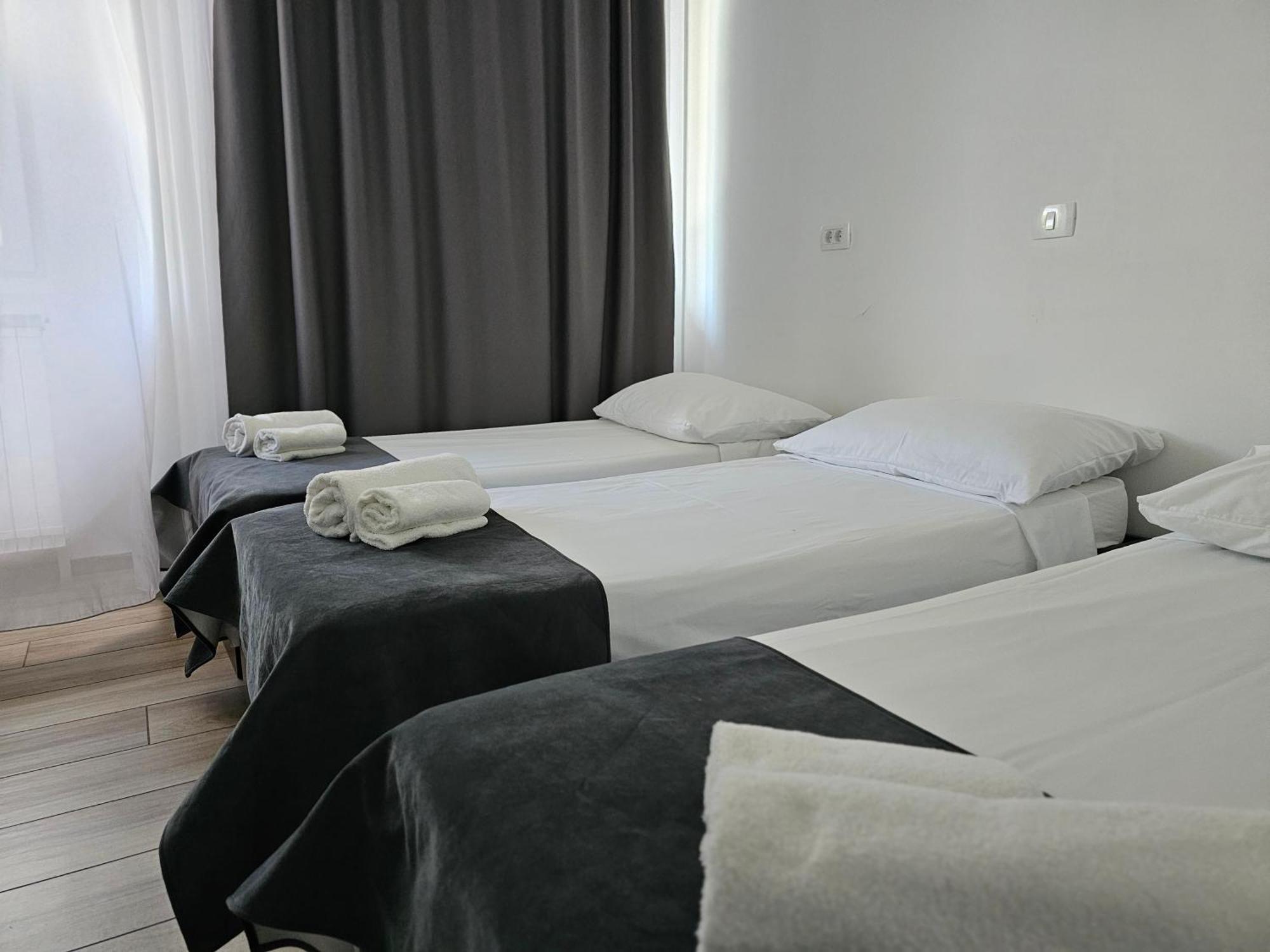 Hotel Prunk Sežana Exterior foto